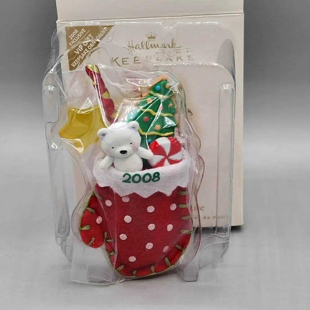 Hallmark Keepsake Ornament A Christmas Surprise Exclusive VIP 2008 Decoration